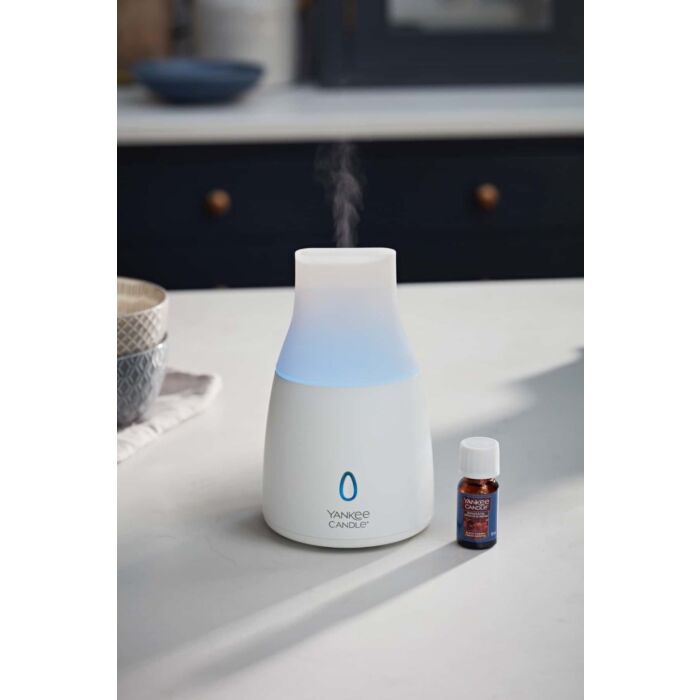 Yankee Candle® Ultrasonic Aroma Diffuser Starter Kit - Black Cherry
